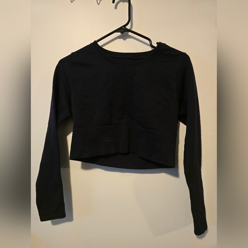 Offline By Aerie Black Cropped Long-Sleeve Tee